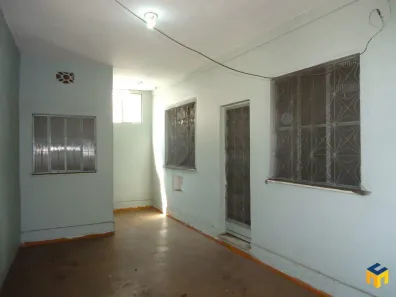 Casa com 1 Quarto para alugar, 45m² no Bangu, Rio de Janeiro
