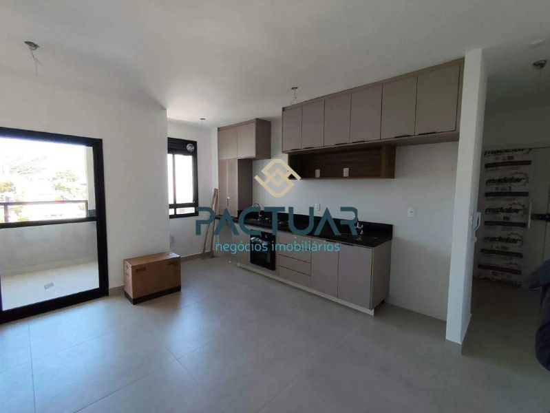 Apartamento com 3 quartos — Estoril, Belo Horizonte