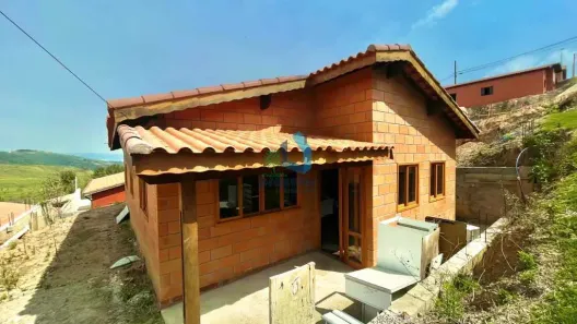 Fazenda/Sítio com 3 Quartos à venda, 380m² no Dona Catarina, Mairinque