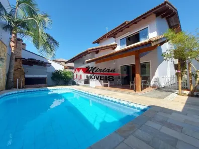 Sobrado com 3 Quartos à venda, 175m² no Balneário Sambura, Peruíbe