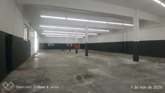 Galpão/Depósito/Armazém à venda, 1000m² no Vila Carmosina, São Paulo