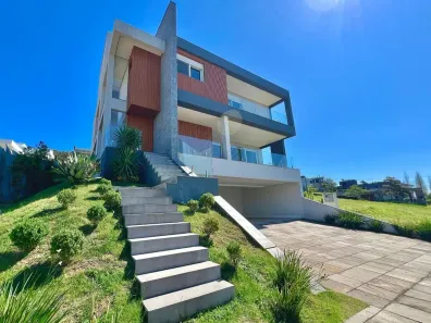 Casa de Condomínio com 4 Quartos à venda, 375m² no Vila Nova, Porto Alegre