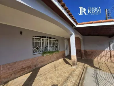Casa com 3 Quartos à venda, 177m² no Centro, Pinhalzinho