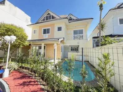 Casa de Condomínio com 4 Quartos à venda, 200m² no Recreio dos Bandeirantes, Rio de Janeiro