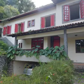 Casa de Condomínio com 4 Quartos à venda, 385m² no Piratininga, Niterói