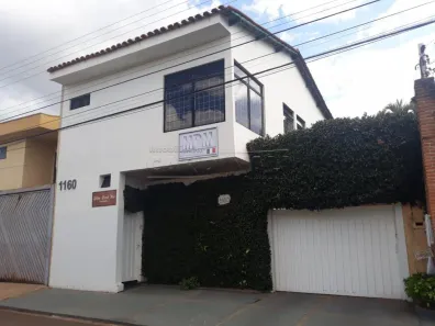 Imóvel Comercial com 3 Quartos à venda, 300m² no Vila Prado, São Carlos