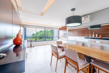 Apartamento com 3 Quartos à venda, 84m² no Camaquã, Porto Alegre