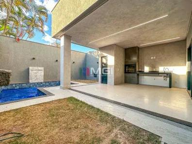 Sobrado com 4 Quartos à venda, 191m² no Jardim América, Goiânia