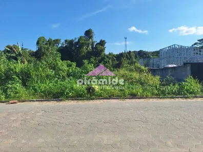 Lote/Terreno à venda, 270m² no Massaguaçu, Caraguatatuba