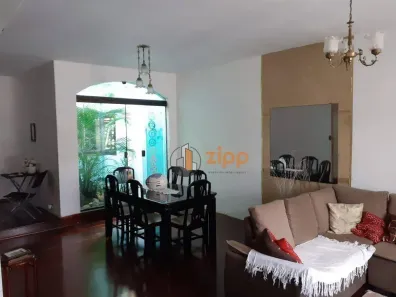 Casa com 3 Quartos à venda, 230m² no Horto Florestal, São Paulo