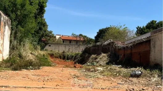 Lote/Terreno à venda, 687m² no Tucura, Mogi Mirim