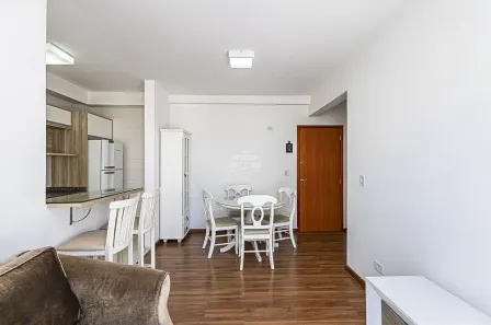 Apartamento com 2 Quartos à venda, 53m² no Vista Alegre, Curitiba