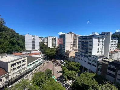 Apartamento com 2 Quartos para alugar, 70m² no Centro, Petrópolis