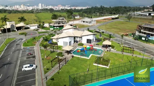 Lote/Terreno à venda, 498m² no Centro, Camboriú