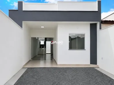 Casa com 2 Quartos para alugar, 65m² no Mangabeira, Feira de Santana
