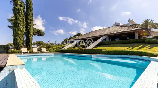 Casa com 4 Quartos à venda, 918m² no Santo Inácio, Curitiba