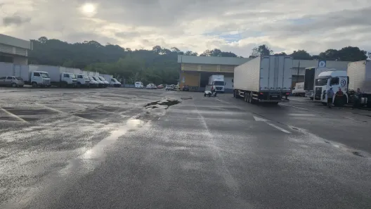 Galpão/Depósito/Armazém para alugar, 4000m² no Campinas de Pirajá, Salvador