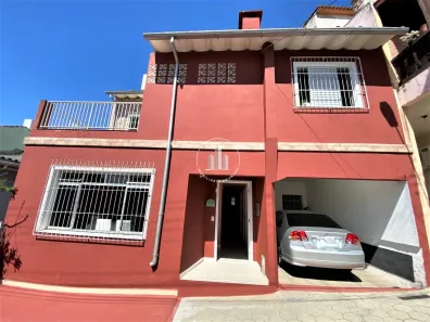 Casa com 3 Quartos à venda, 190m² no Agronômica, Florianópolis