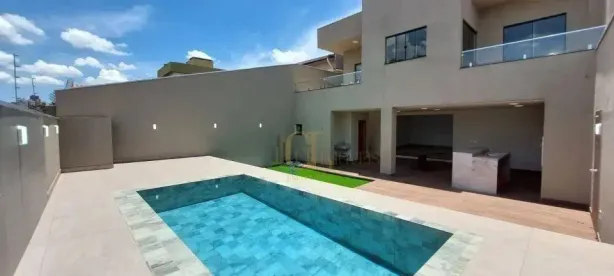 Casa com 3 Quartos à venda, 240m² no Caravelle, Londrina