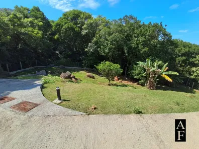 Lote/Terreno à venda, 400m² no Praia do Siriú, Garopaba