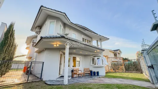 Casa com 4 Quartos à venda, 388m² no Jardim Itu, Porto Alegre