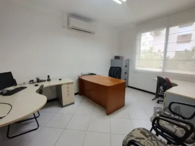 Imóvel Comercial para alugar, 220m² no Menino Deus, Porto Alegre
