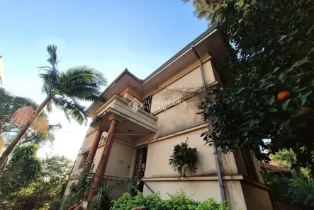 Casa com 4 Quartos à venda, 350m² no Petrópolis, Porto Alegre