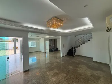 Casa de Condomínio com 3 Quartos para alugar, 300m² no Ponta Negra, Manaus