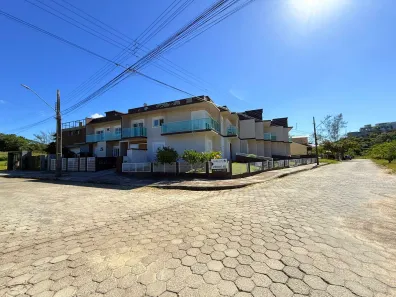 Apartamento com 2 Quartos para alugar, 66m² no , Garopaba