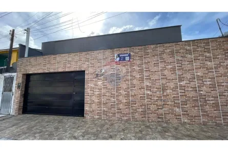Casa com 4 Quartos à venda, 200m² no Cidade Universitária, Maceió