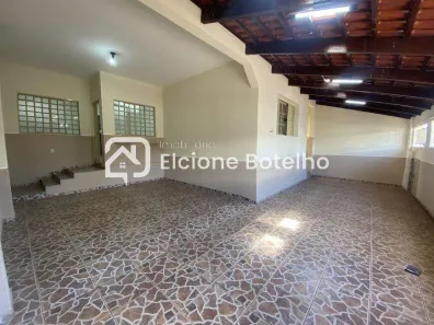 Casa com 5 Quartos para alugar, 230m² no Nossa Senhora Aparecida, Uberlândia