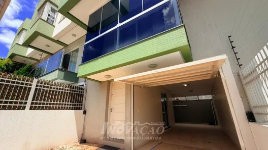 Sobrado com 3 Quartos à venda, 133m² no Planalto, Caxias do Sul
