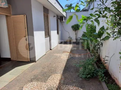 Casa com 3 Quartos à venda, 216m² no Saraiva, Uberlândia