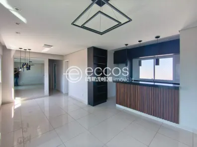 Apartamento com 3 Quartos para alugar, 95m² no Saraiva, Uberlândia