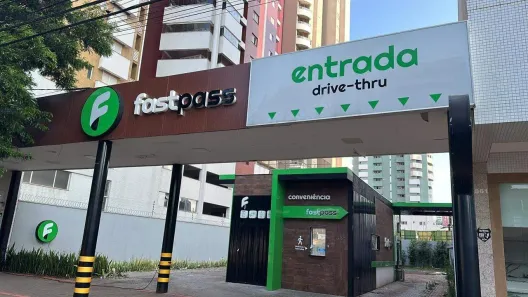 Ponto Comercial com 2 Quartos para alugar, 114m² no Zona 01, Maringá