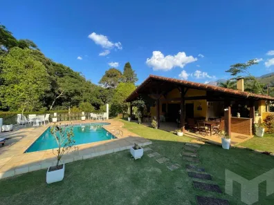 Casa de Condomínio com 6 Quartos à venda, 2172m² no Cuiabá, Petrópolis