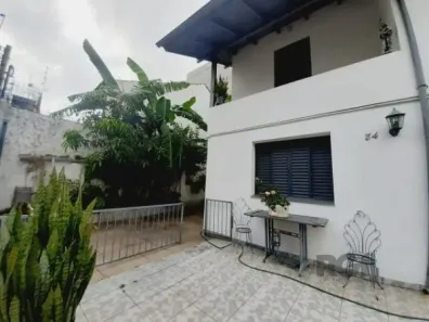 Casa com 4 Quartos à venda, 242m² no Menino Deus, Porto Alegre