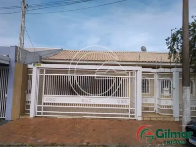 Imóvel Comercial com 2 Quartos à venda, 250m² no Centro, Marília