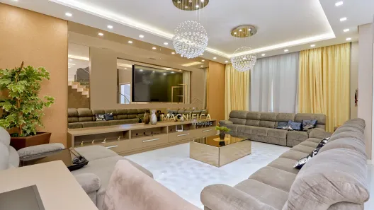 Casa com 4 Quartos à venda, 500m² no Pinheirinho, Curitiba
