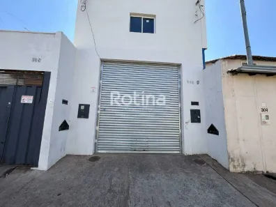 Galpão/Depósito/Armazém com 2 Quartos para alugar, 150m² no Luizote de Freitas, Uberlândia