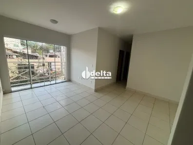 Apartamento com 3 Quartos para alugar, 80m² no Tubalina, Uberlândia