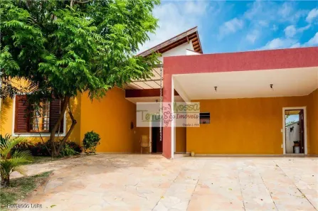 Casa de Condomínio com 3 Quartos à venda, 250m² no Centro, Vinhedo