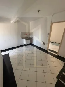 Apartamento com 1 Quarto para alugar, 30m² no Jardim Caiubi, Itaquaquecetuba