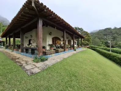 Casa de Condomínio com 3 Quartos à venda, 3060m² no Bonsucesso, Teresópolis