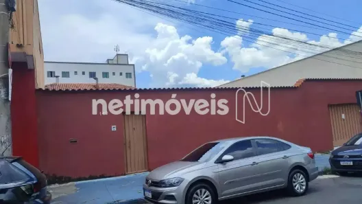 Casa com 3 Quartos para alugar, 100m² no São Caetano, Contagem