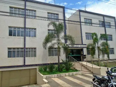 Apartamento com 3 Quartos para alugar, 130m² no Lídice, Uberlândia