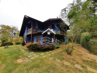Casa de Condomínio com 4 Quartos à venda, 254m² no Itaipava, Petrópolis