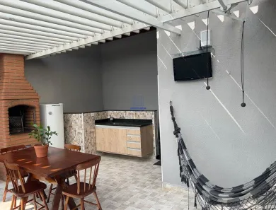 Sobrado com 2 Quartos à venda, 100m² no Vila Voturua, São Vicente