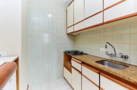 Apartamento com 2 Quartos à venda, 60m² no Centro, Curitiba