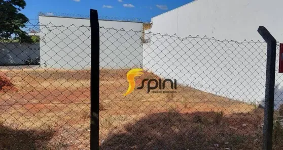 Lote/Terreno para alugar, 300m² no Nossa Senhora Aparecida, Uberlândia